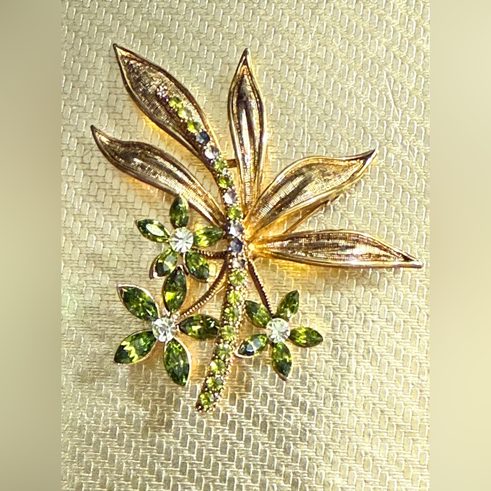 Vintage Gorgeous Gold and Green Leaf Brooch - Statement piece! Missing Stones!